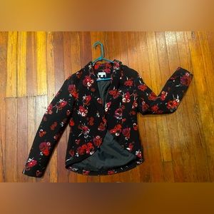 Black/Red Guess flower blazer. Size medium